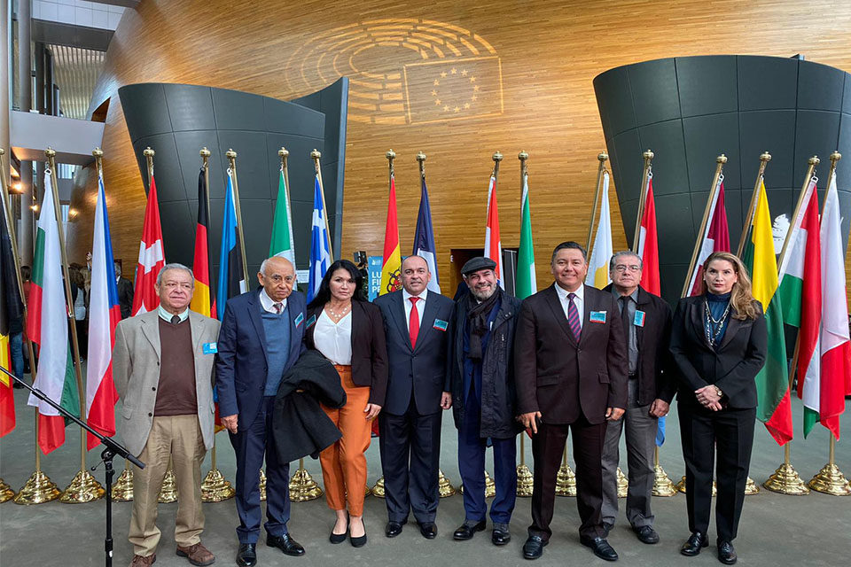 DiarioTalCual's tweet photo. Diplomáticos de Guaidó niegan legitimidad de gira europea de la “mesita” #TalCual #ClaroyRaspao #Cuestionados https://t.co/5QyJQkY0cc https://t.co/YQDOnyZWL1