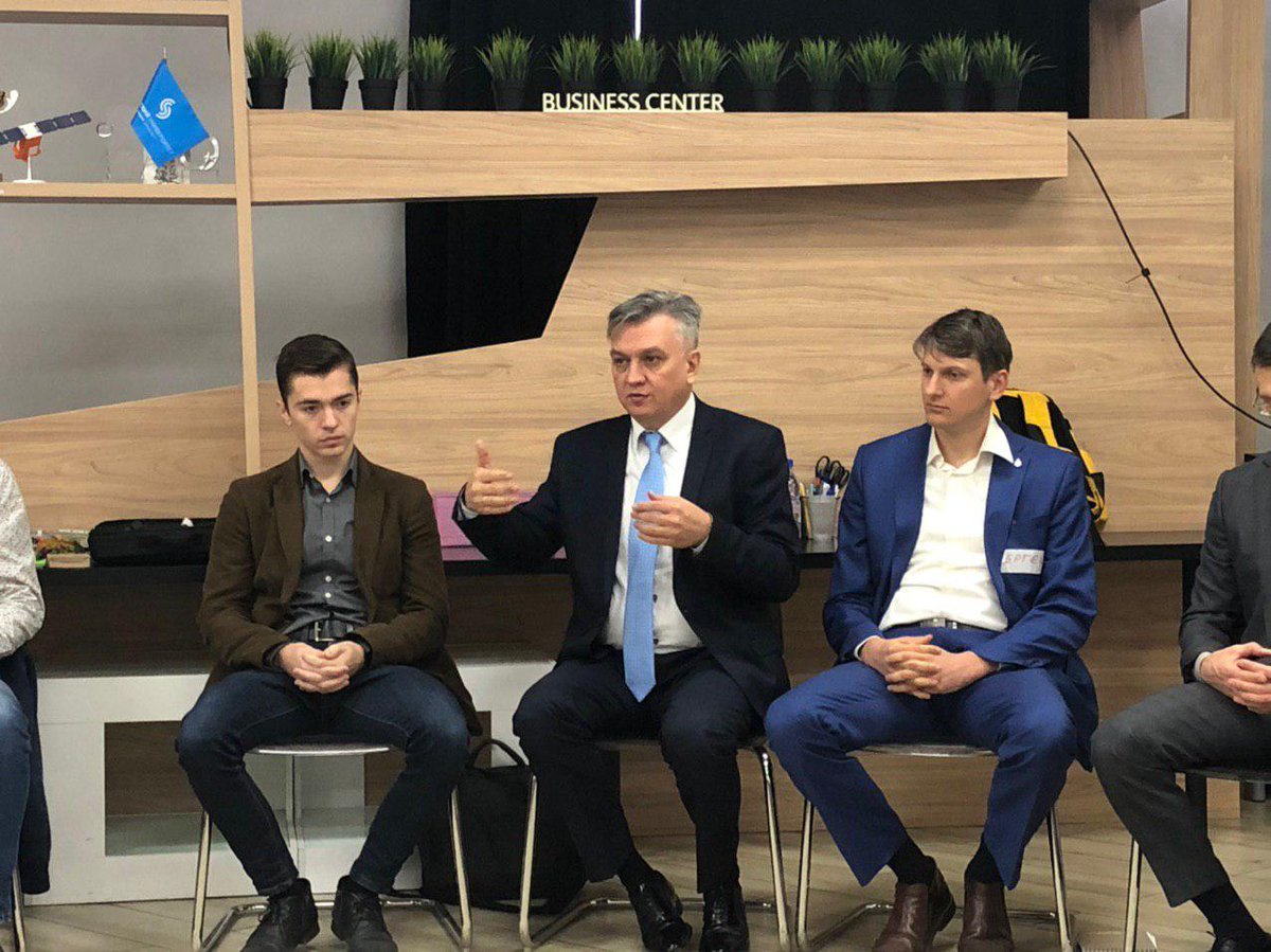 startup_samara's tweet photo. Сегодня в StartupSamara проходит стратегическая сессия "Самара - сердце притяжения талантов". На одной площадке собрались представители бизнеса, стартапов, правительства, институтов поддержки и университетов. @BogdanovSamara @Klyukach1 @economy_samreg @D_Bogdanov @D_Azaroff https://t.co/fooAaLRzKp