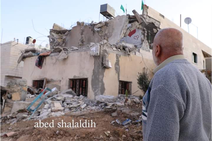 Qudsn_en's tweet photo. Another demolition massacre by the Israeli occupation!

"Israel" demolished the houses of four Palestinian prisoners northern the city of #Hebron predawn today! https://t.co/LgHl7zXTjt