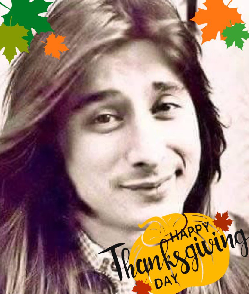 Stephan47977569's tweet photo. Happy Thanksgiving everyone. #Steveperry @StevePerryMusic https://t.co/vdPZCTRzWz