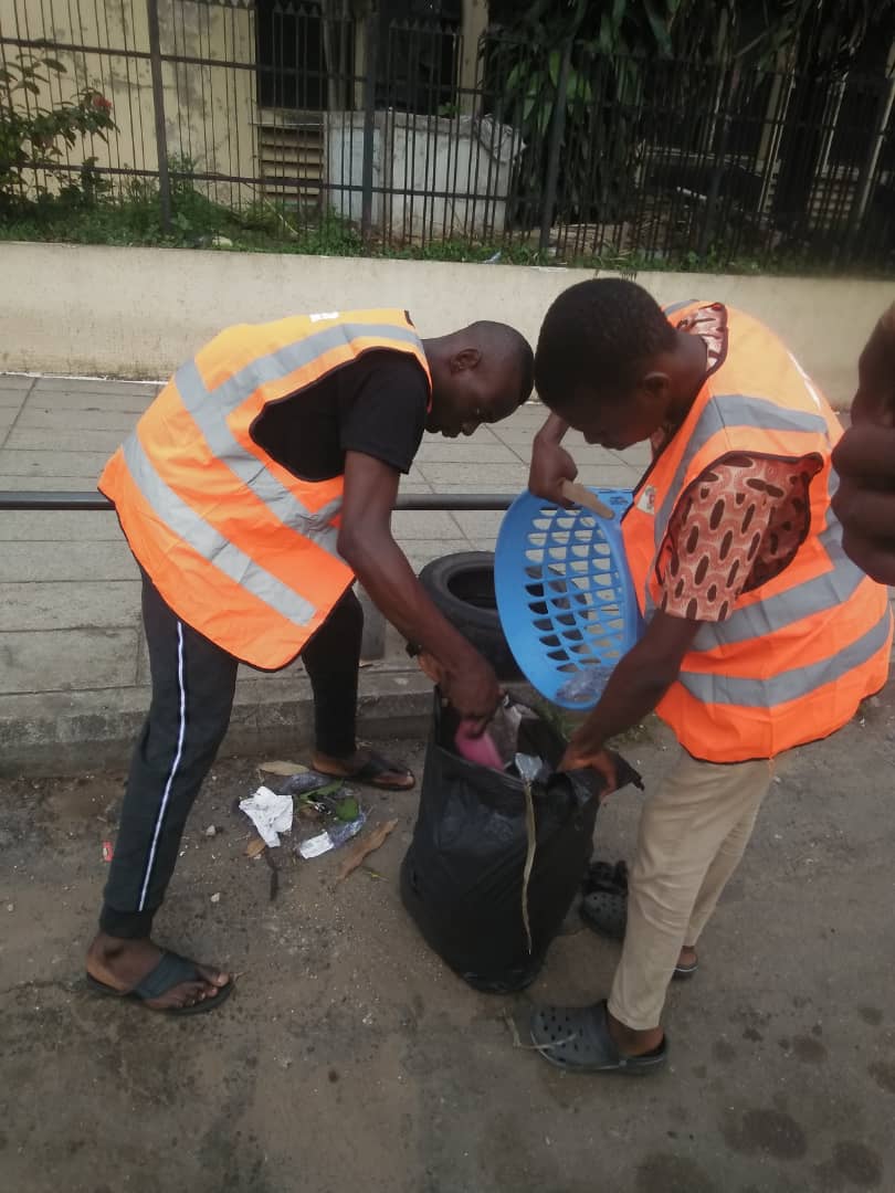 It’s Thanksgiving season &amp; we are very grateful to our young volunteers &amp; partners in conservation. Their work has spread to revitalizing communities, inner cities, tackling climate change, &amp; helping communities recover from natural disasters. ❤️🌍 
@wwfafrica 

#NewDeal4Nature