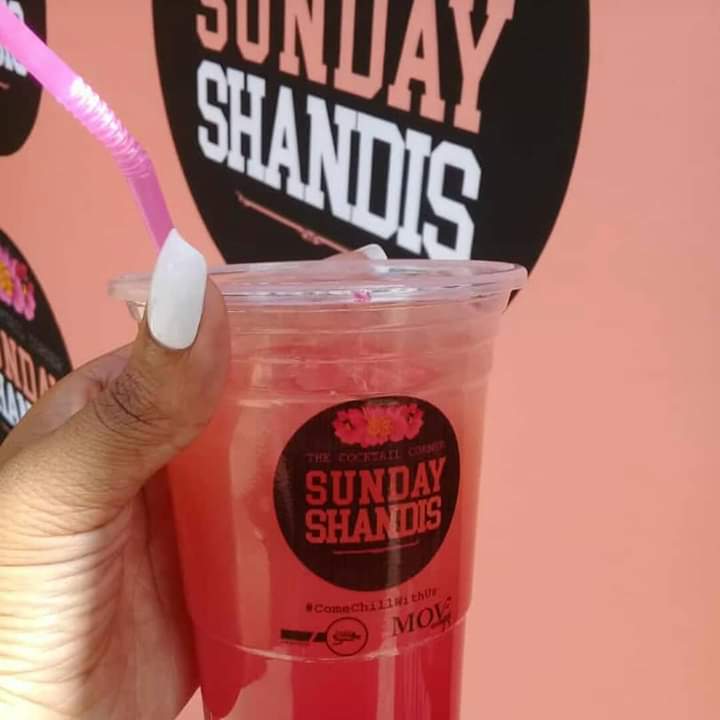 LymfoMatete's tweet photo. We drinking cocktails on Sunday๐๐น๐ธ
#ComeChillWithUs
#SundayShandis
#SSS19
#Sponsered https://t.co/HWoBY4tSIW