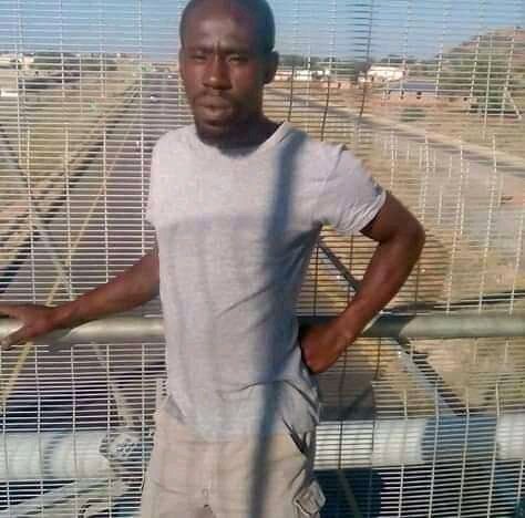 JsNkabinde's tweet photo. That bustared has been cought well done man n woman in blue. Mankweng n botlokwa cc keep up the good work... https://t.co/Mep4bH3KCk