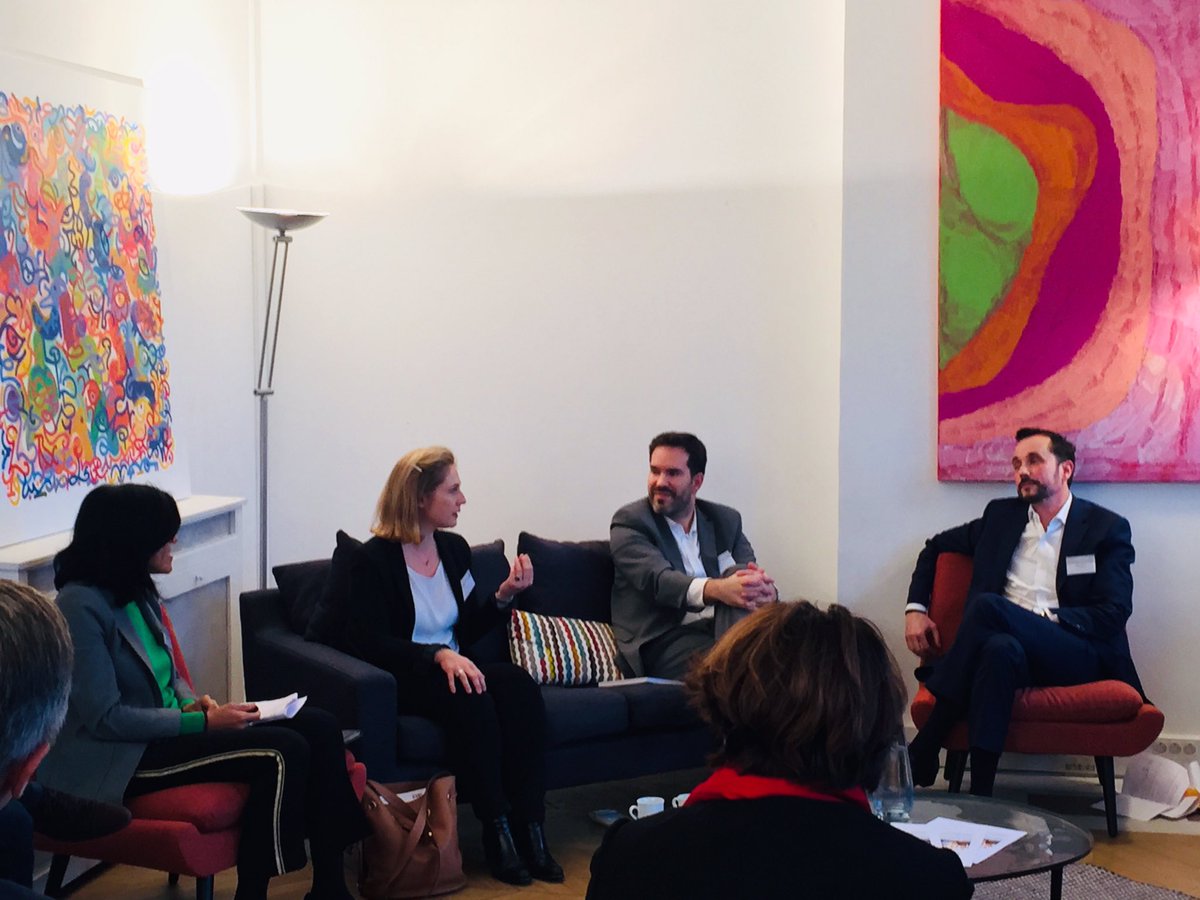 « Les épreuves de la vie privé viennent impacter chaque personne : personne n’y échappe ! Donc l’entreprise doit soutenir ses #collaborateurs et repérer les personnes en situations difficiles. » Caroline Mac Naughton, fondatrice de MyTeamily. #futureofwork <a href="/LaetAdh/">@LaetAdh laetitia adhemar</a>