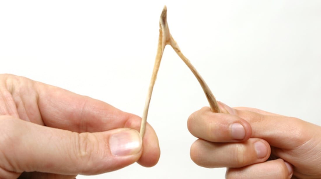 At the end of the meal, 2 people fight over the wishbone & the one with the bigger half gets to make a wish. I think most FPL managers are wishing for more clean sheets the rest of the way. They’re rare & hard to come by this year, almost as slim as your chances at the wishbone.