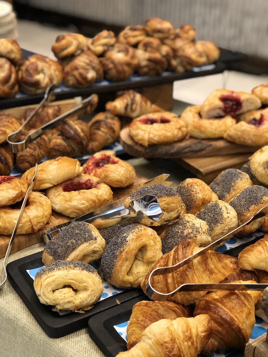 WeAreFooditude's tweet image. Breakfast ready #Worktech19 day 2 off to a fantastic start!
