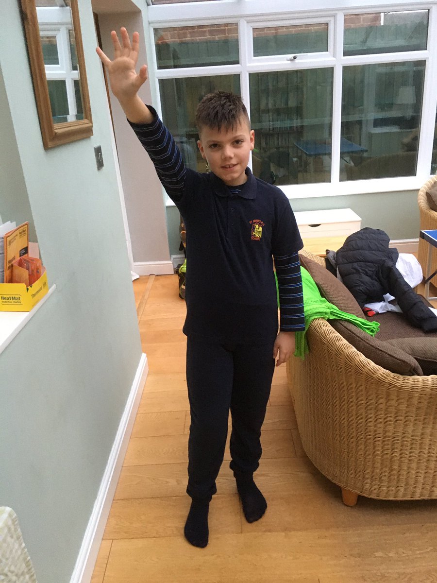 vphalsall's tweet photo. One very excited young fella this morning as he gets ready to represent his school #StJohnsRCPrimary @NorthOxonSSP in #High5Netball π Walking into school - Vinny βWhat do you like about High 5?β
Oliver: βIβve got the hang of it quickly and I love the games.β #PE #PLAY #EXPLORE https://t.co/Ttu3bmBZVT
