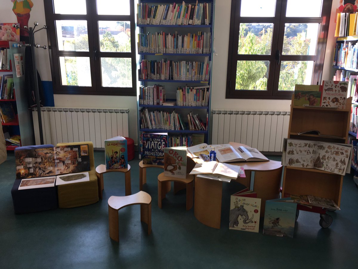 Biblioteca Pública Salvador Estrem i Fa de Falset tweet media