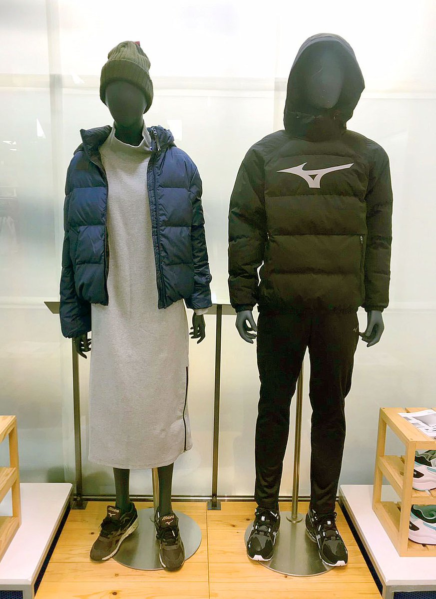 Mizuno Tokyo Auf Twitter 直営店限定品 ベーシックダウンジャケット ショート丈で ダウンなのに見た目はスッキリ ロングワンピ スキニーパンツとも相性 冬定番のブラック ネイビー シルバーの3色展開 各色とも一部在庫小のため スタッフにお尋ね