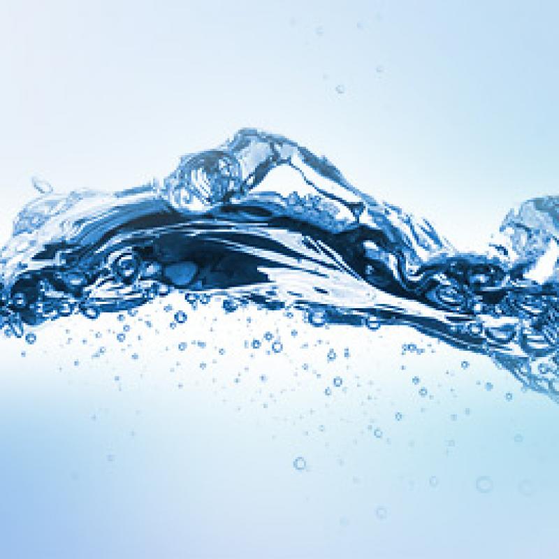 Ist stilles Mineralwasser besser als Wasser mit Kohlensäure?