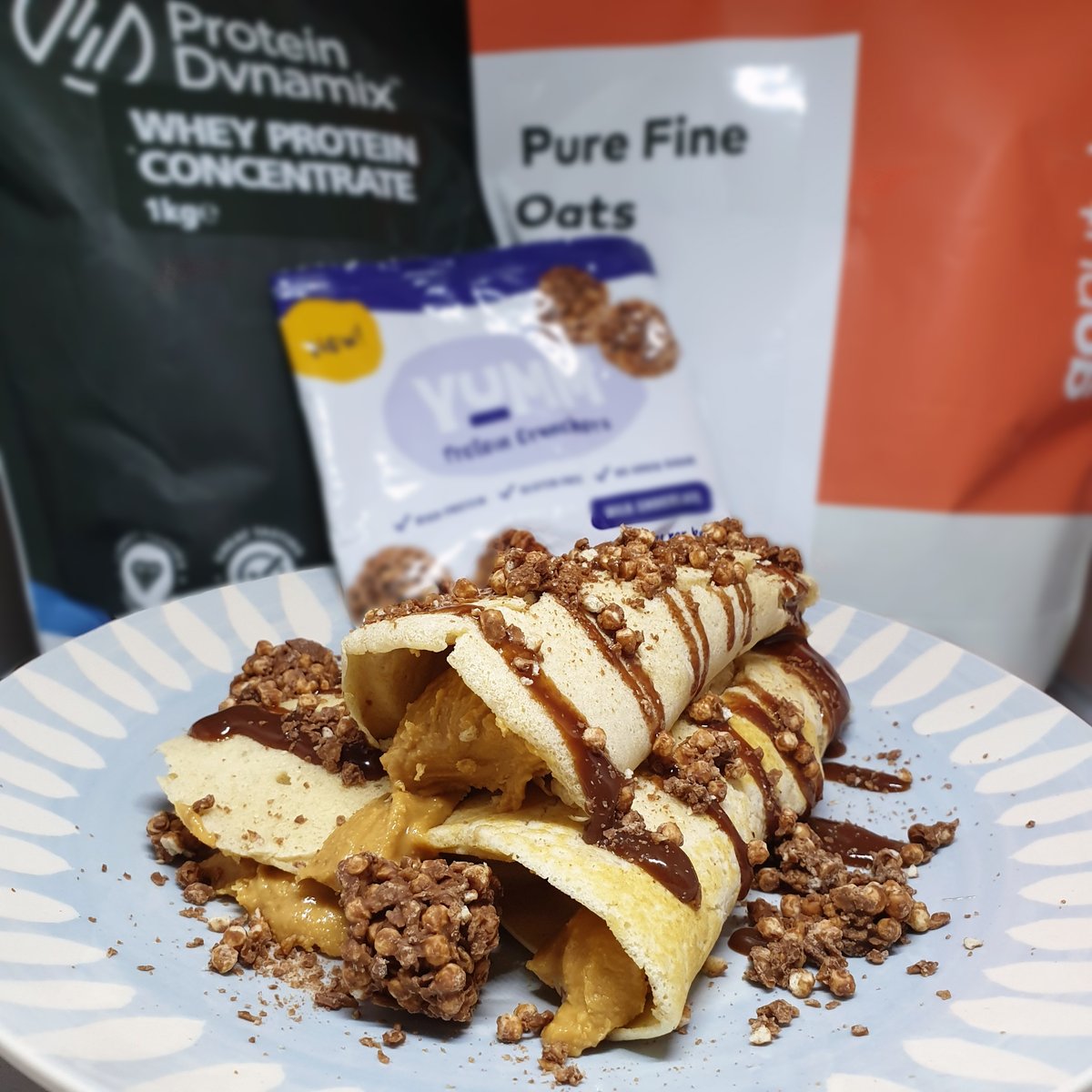 Protein oat pancakes made with fine oats, cheesecake whey, yummy clusters, and peanut butter... Definitely something you need in your life 😍🤤⁠
-⠀⁠
#PD #ProteinDeals #ProteinDynamix #BeYourBest #BestInClass #proteinpancakes #pancakes #ThePDClub