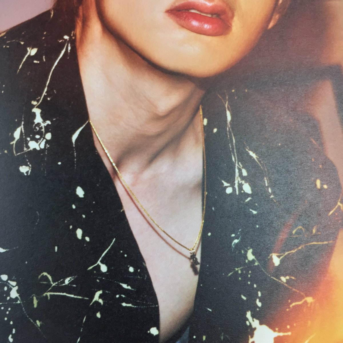 yu_20_book's tweet photo. 【プレゼント企画】
表紙解禁を記念して
#城田優 #写真集 の中身をチラ見せ！ この写真のフルサイズは写真集に掲載！投稿のリツイートが5000を超えたら、生写真に直筆サインを入れて10名様にプレゼント♡

フォロー＆リツイートでご応募ください。

詳しくはこちら↓
https://t.co/EO3AD43ZSh https://t.co/yAGlrq1tFu