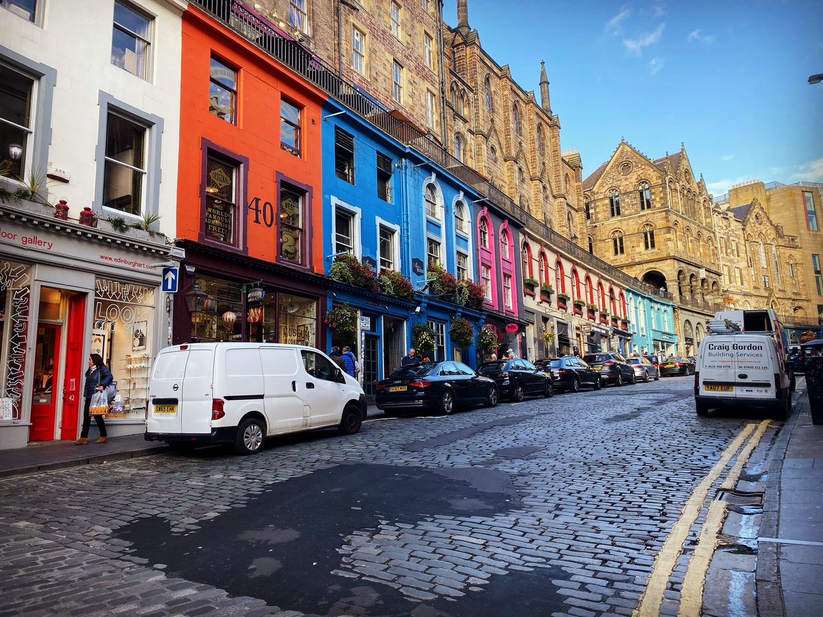 wanderingexp's tweet photo. Such a beautiful street and an iconic scene in Edinburgh. The inspiration for Diagon Alley. The shops and the pubs on this street are just a little stroll from the #RoyalMile
#Edinburgh #Scotland #VisitScotland #UnitedKingdom #UK #DiagonAlley #WanderingExplorer #Wander #Explore https://t.co/4JAk6OckBL