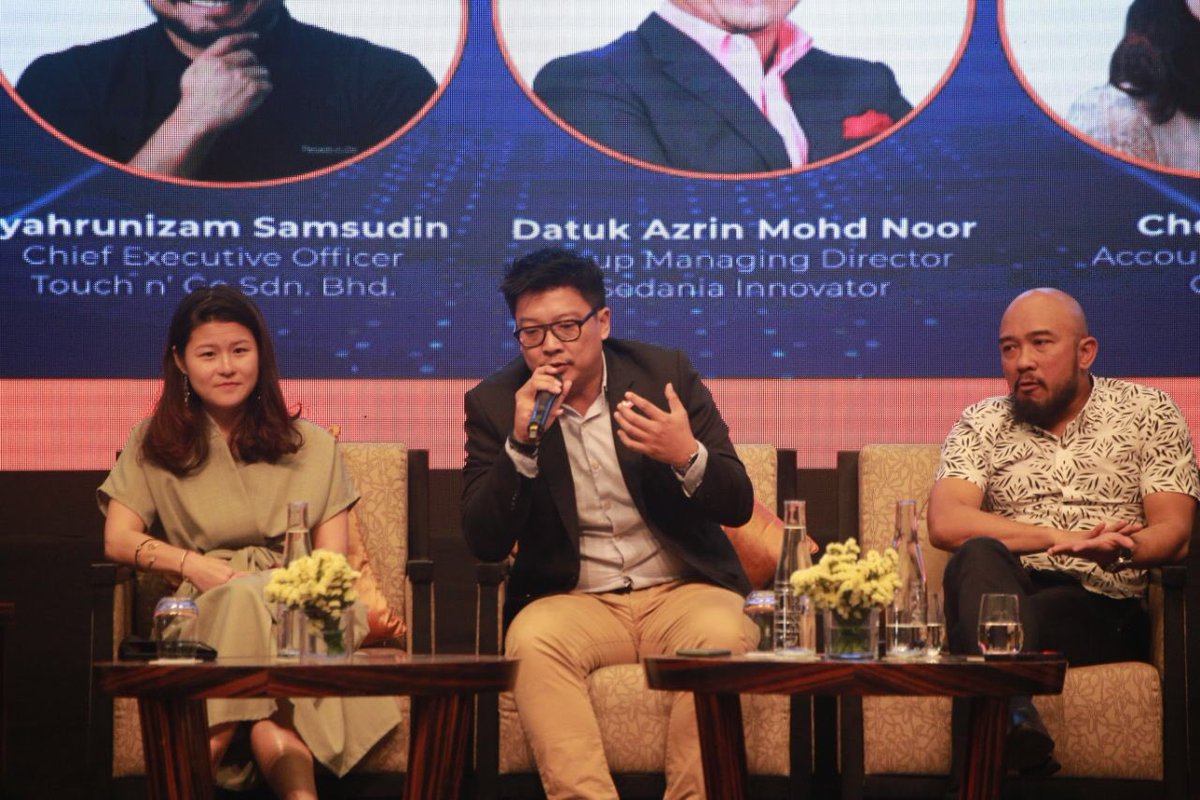 IFEC2019's tweet photo. LIVE UPDATE IFEC2019
.

“If we do not take the technology journey, no innovation can take place”. 

Forum 3 
Innovation &amp; Creativity 
The future possible - How We Live and Work?

#IFEC2019 #ifecmalaysia https://t.co/zZ2vRimjnz