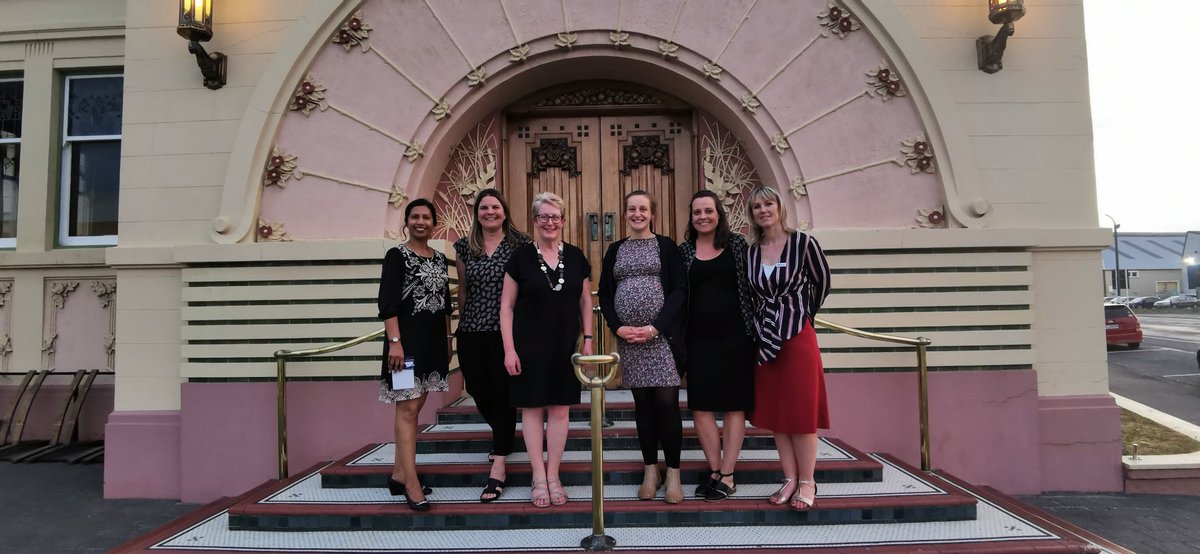 FiWindle's tweet photo. Some @OceanicNLP alumni catching up at the Nutrition Society of New Zealand annual scientific meeting in Napier this week #ONLP16 #ONLP18 @KathrynBeck https://t.co/FcExsoZLUc