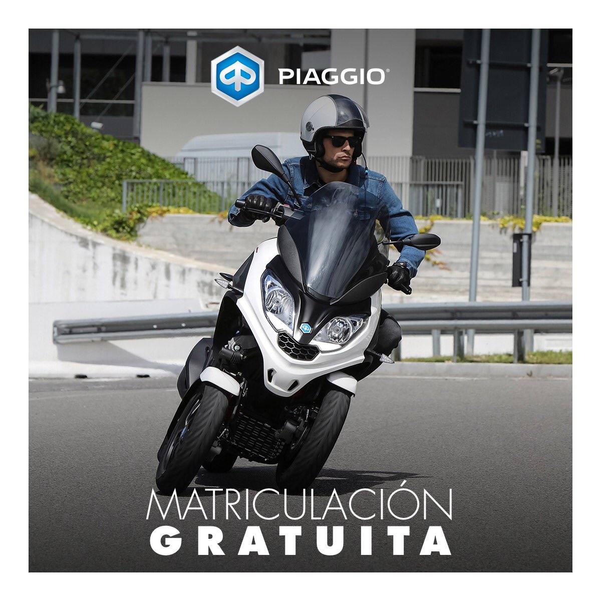 vespaturia's tweet image. ¡Llega el BLACK FRIDAY de @PiaggioOfficial 🛵!

Este viernes disfruta del mejor #blackfriday y empieza el fin de semana estrenando moto 🤩

200€ en accesorios + matriculación gratuita. ¡Pregunta en tu tienda más cercana o tu taller de confianza! 🖤

#Piaggio #MoveBeautifully