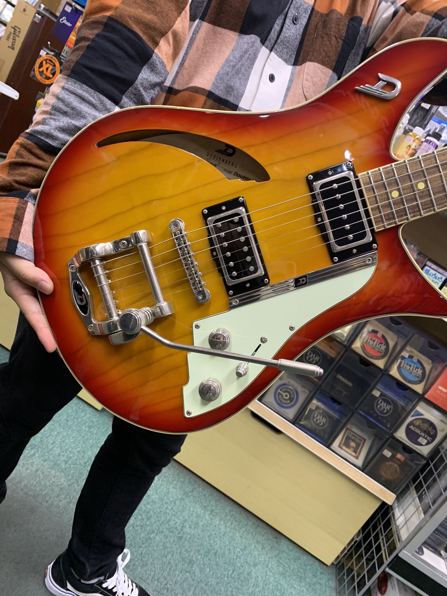 ギター Duesenberg DDC-FB Double Cat Fire Burst Duesenberg Double Cat 12-string Electric Guitar - Vintage