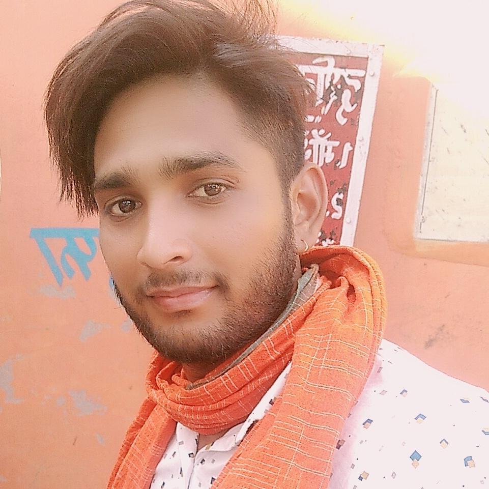 mannat_com's tweet image. I'm very sad.me Film industry me jana chahta hu but. Me nahi ja sakta hu kyonki mere pass utna paisa nahi h