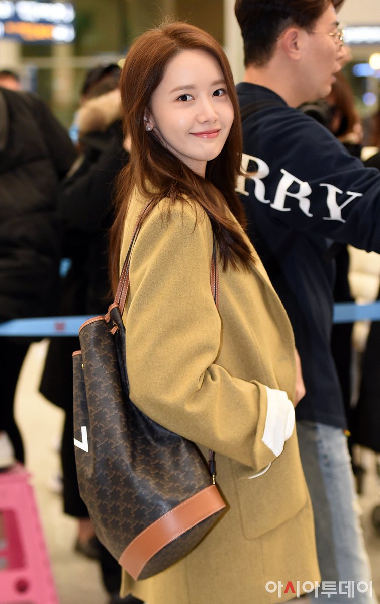 mystarmyangel's tweet photo. [COMPILATION] 191127 YoonA - Incheon Airport Arrival from Vietnam 23P by Press

DL: https://t.co/KBaZy4tBI1

#YoonA #윤아 https://t.co/ligpAa93Xy