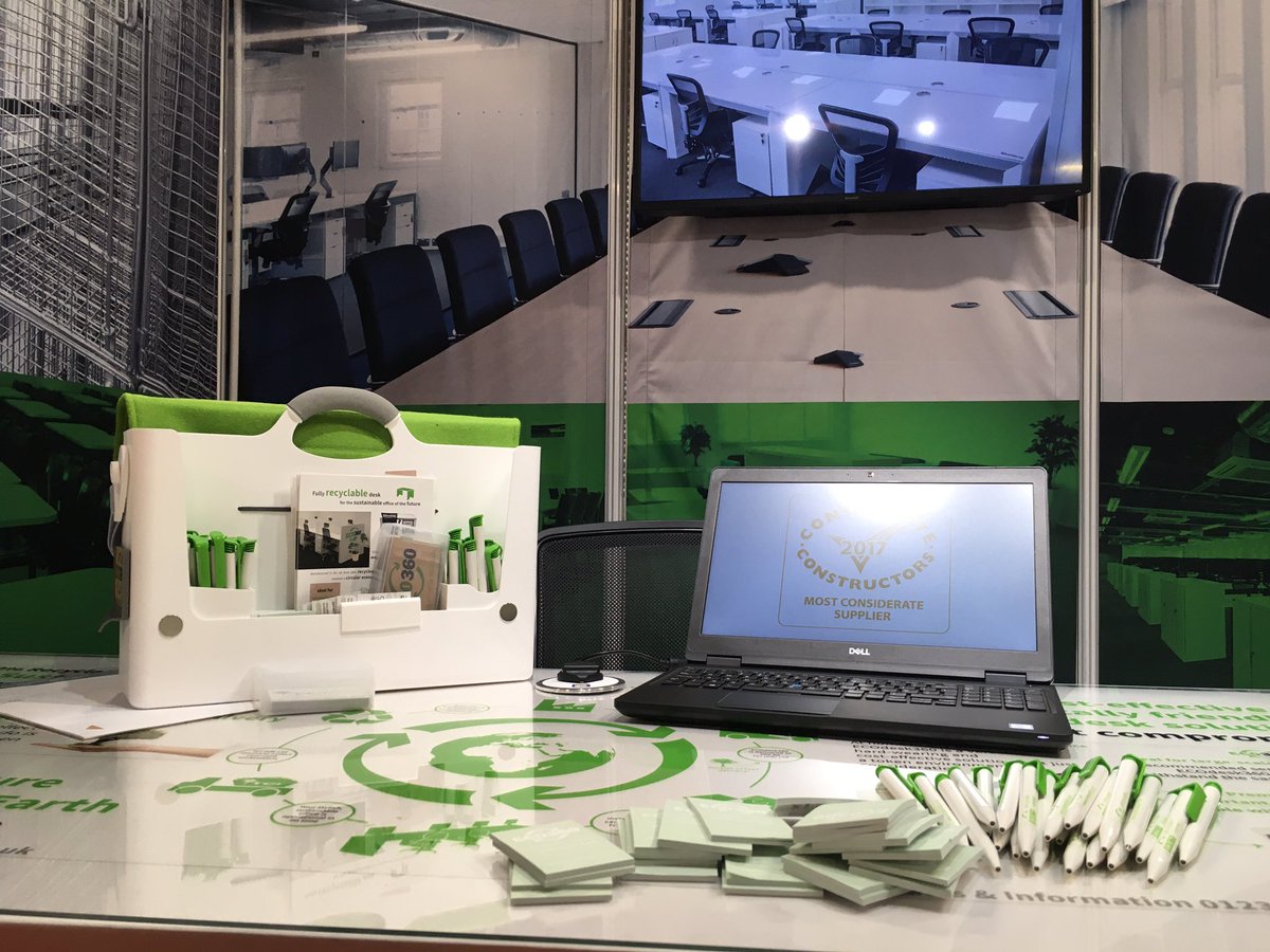 #Londonbuildexpo day 2 with <a href="/3co360/">ECO360</a> , <a href="/ABL_UK/">ABL</a> <a href="/OceeDesign/">Ocee Design</a> @hotboxstorage come and see us at stand S34 to talk #construction site #furniture, #lockers, sustainability and more! #Loveconstruction