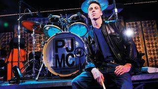 Happy Birthday Matt Cameron, drummer for Soundgarden & Pearl Jam. Born 11/28/1962   