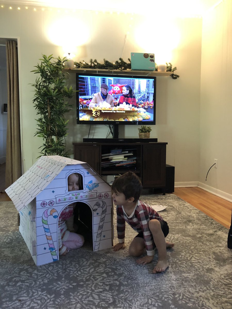 looseybee's tweet photo. How many children can we fit inside a VERY fragile cardboard dog house? #tdaycbs https://t.co/NLXy0EwSKs