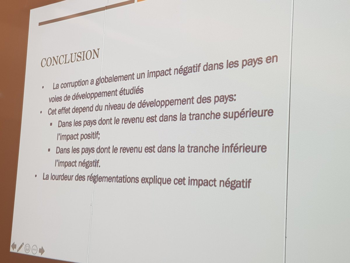 adim_bfa's tweet photo. #workshopadimbfa Jean-Christophe Statnik @univ_lille : la #corruption a globalement un impact négatif dans les pays en voies de développement mais cet effet dépend du niveau de développement des pays : dans les pays dont le revenu est dans la tranche > l'impact est positif https://t.co/Ah0WMClofD