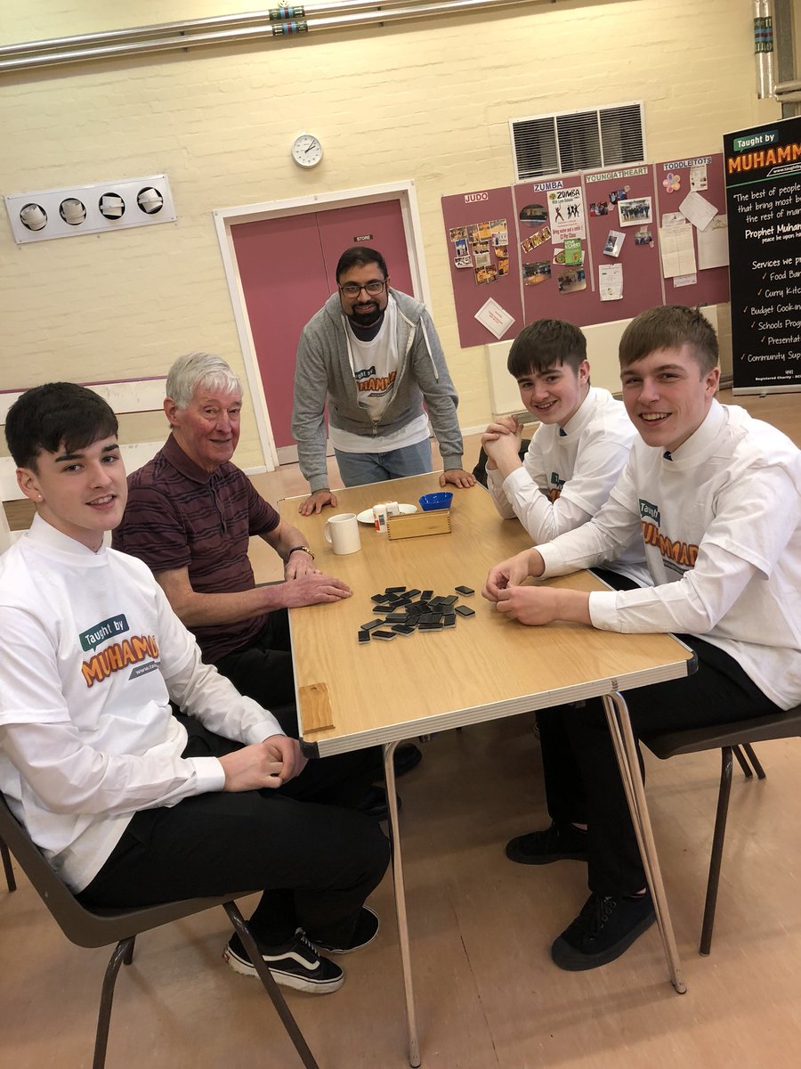 BraeviewR's tweet photo. Another successful drop in session for the senior boys today at the cafe. They brightened up the day of some of the ladies by giving them flowers and playing cards and dominos again with the customers. So proud of the boys.#taughtbymuhammad #werebraeview https://t.co/tJUAanQ8P8