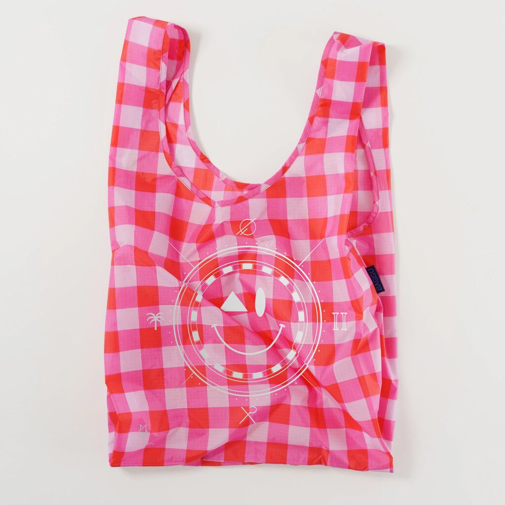 M i l k T o o t h tweet media