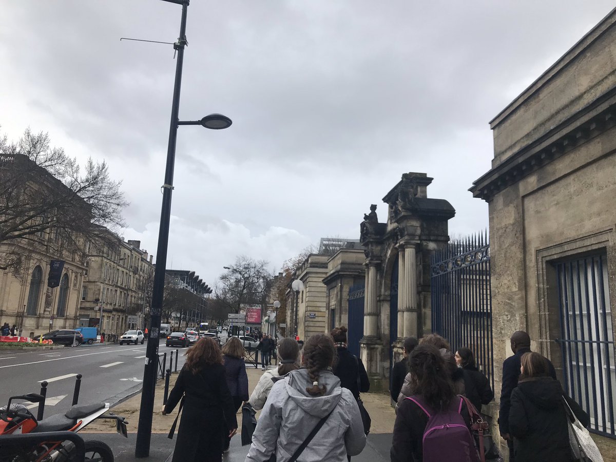 inCité aux côtés de Bordeaux Métropole sur le terrain pour la journée régionale de lutte contre l’habitat indigne. A suivre 3 visites emblématiques de l’action d’inCité, animées par une équipe mobilisée aux savoir-faire reconnus depuis près de 15 ans. #habitatindigne #Bordeaux