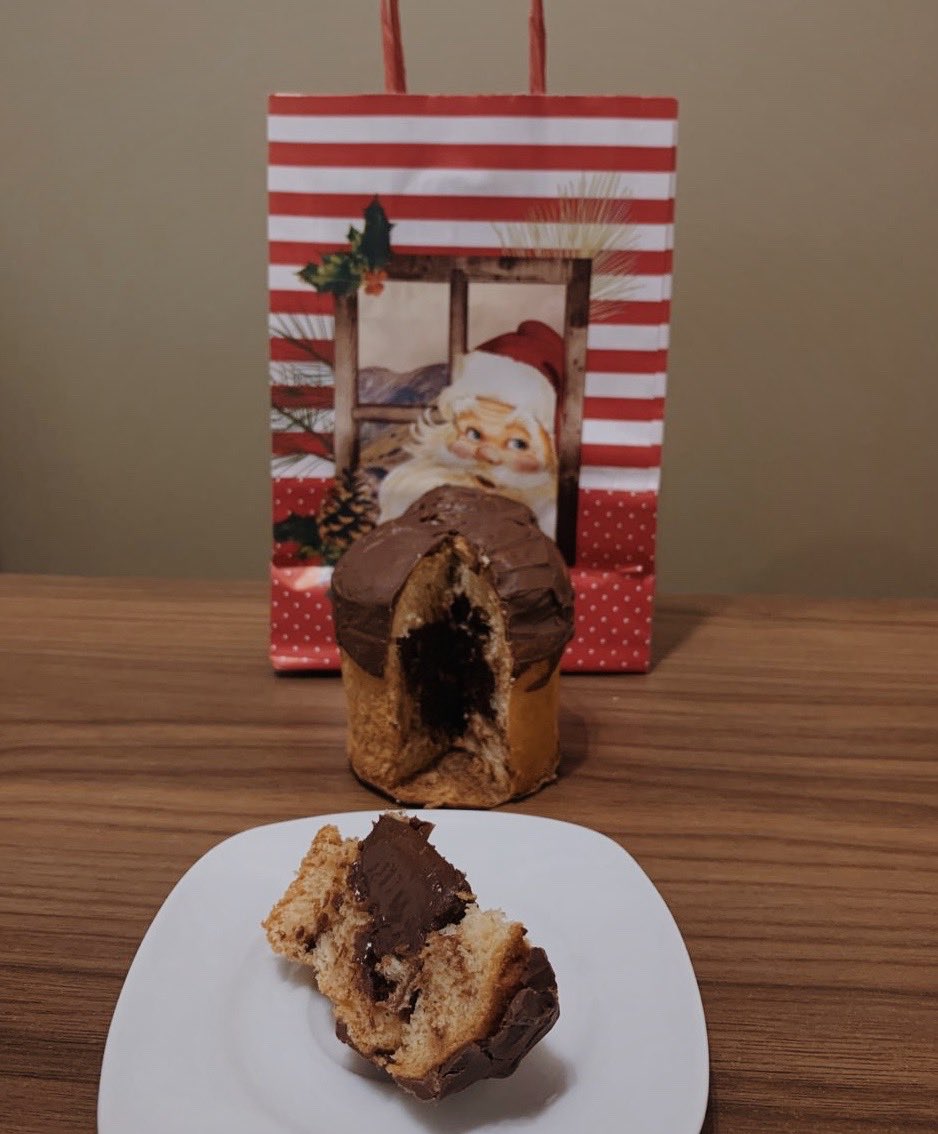 BeltranFood's tweet photo. Ho-Ho-Ho !!! Já é Natal aqui na Beltran Food 🤶🏼🎄🔔 🎅🏼

•Chotone: Trufa tradicional; Brigadeiro; Nutella; Ninho com Nutella
•Panetone: Brigadeiro de churros; Bicho de pé; Leite ninho; Trufa de maracujá

(Temos nos tamanhos: 100g, 650g e 1,2Kg) https://t.co/oHnAxSuEzS