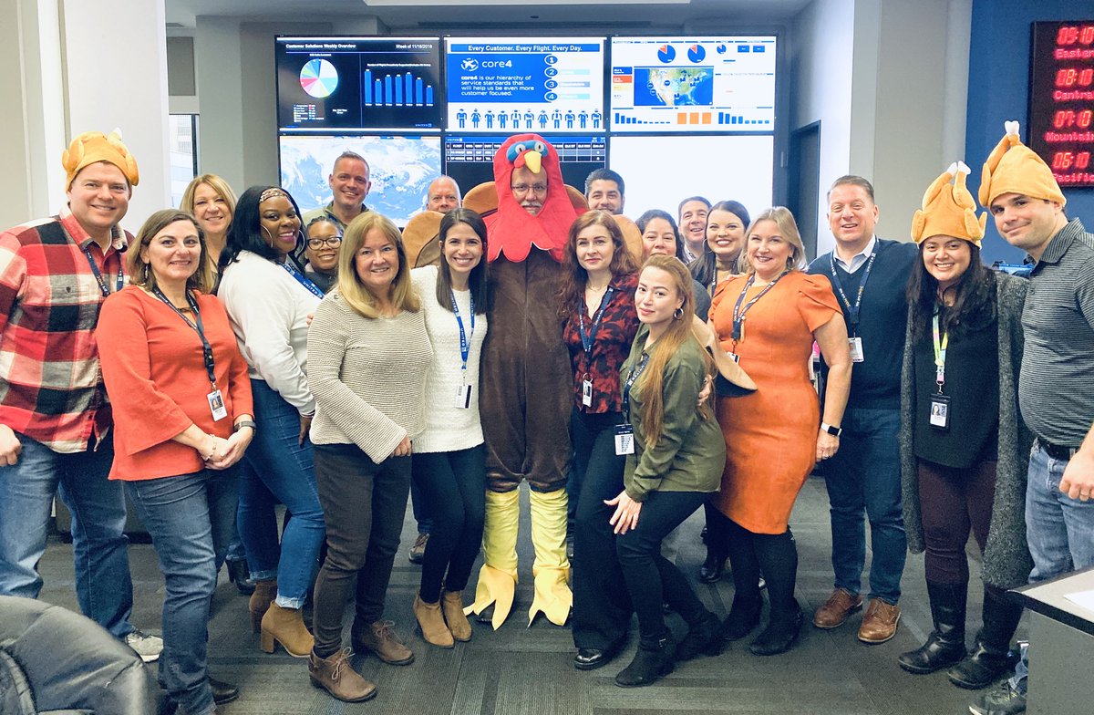 Happy Thanksgiving to all our coworkers, friends and family, from the Customer Solution and Recovery/De-Escalation/Storyteller team! ⁦@jacquikey⁩ ⁦@bcstoller_ual⁩ ⁦@BrianGabrieUAL⁩ ⁦@Jmalig⁩ #beingunited ⁦@weareunited⁩