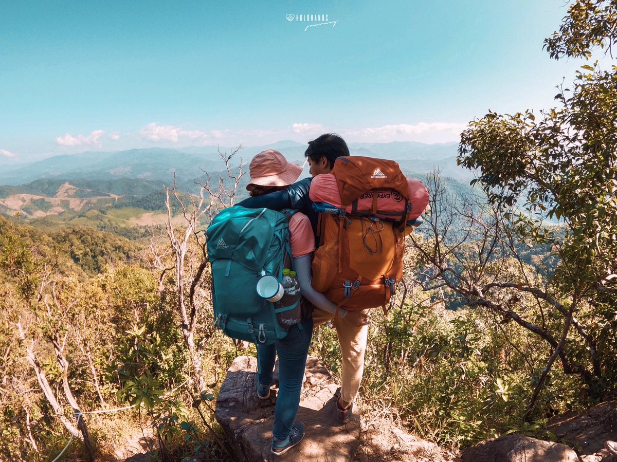 holdhandjourney's tweet image. #สายลุยห้ามพลาด ✨
สุดมากทริปนี้ที่เลอกวาเดาะ จังหวัดตาก
ลุยกันแบบตัวปลิว เพื่อนร่วมทางตัวจิ๋ว GoPro HERO8 Black ช่วยเราได้เยอะ พกพาสะดวกมาก แถมได้รูปมุมมองแปลกๆมาเพียบ โคตรจะดีเลย 🖤
หนาวๆแบบนี้ไปเดินป่ากับพี่ไหมจ๊ะ
.
#holdhandsjourney #TravelwithGoPro #GoProHERO8 #GoProThailand