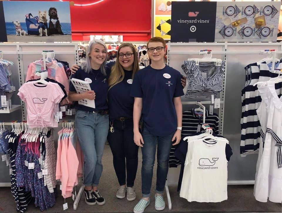 TargetChandler's tweet image. So many faces met, so many steps taken, so many sales made. 

There’s nothing I’m more thankful for than this team! Altoona has a special place in my heart. 🎯♥️ 

Happy Thanksgiving 🦃