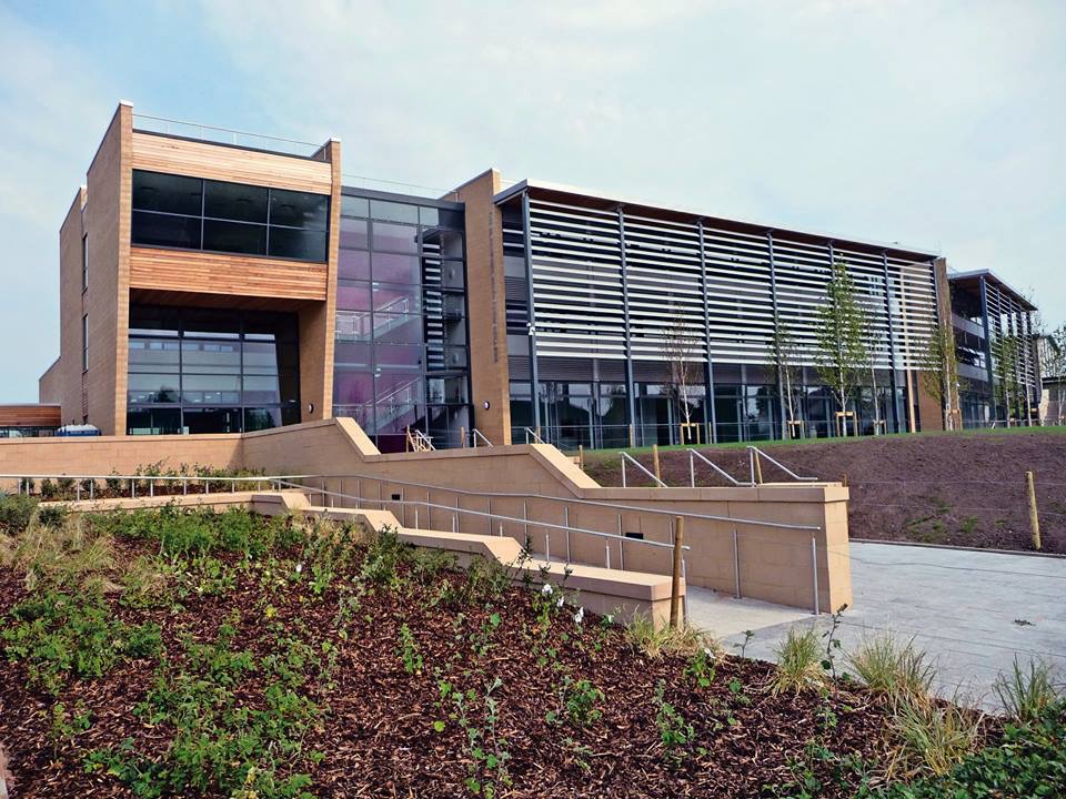 #ThrowbackThursday to the completion of Blackpool Sixth Form College! A great scheme that has benefitted many people since construction completed in 2009! 😁🏗 #TBT #Construction