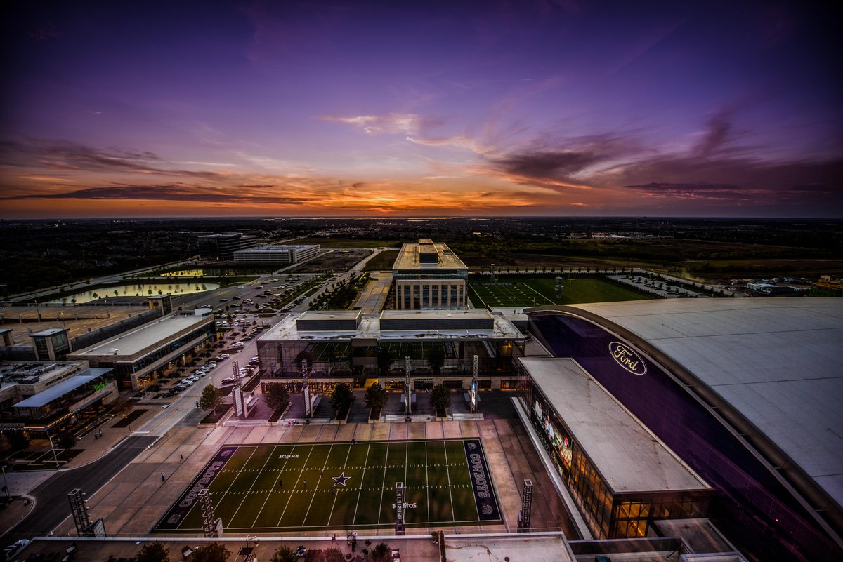 thestarinfrisco's tweet photo. #HappyThanksgiving from #TheStarInFrisco! https://t.co/FwXI69lip2