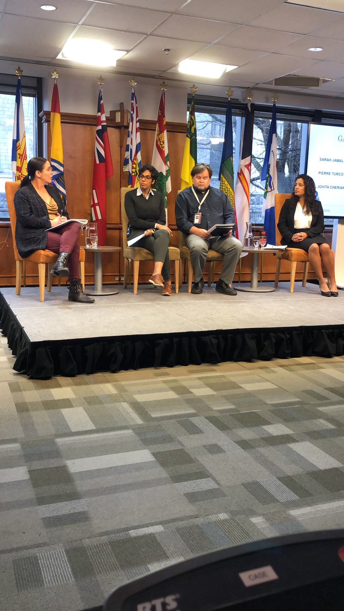 AnaellePage's tweet photo. Starting today with a fantastic discussion on keeping the GBA+ Momentum @School_GC || On commence la journée en gardant l’élan d’ACS+  @Ecole_GC #GBAmomentum https://t.co/ZdKyjV9GdH