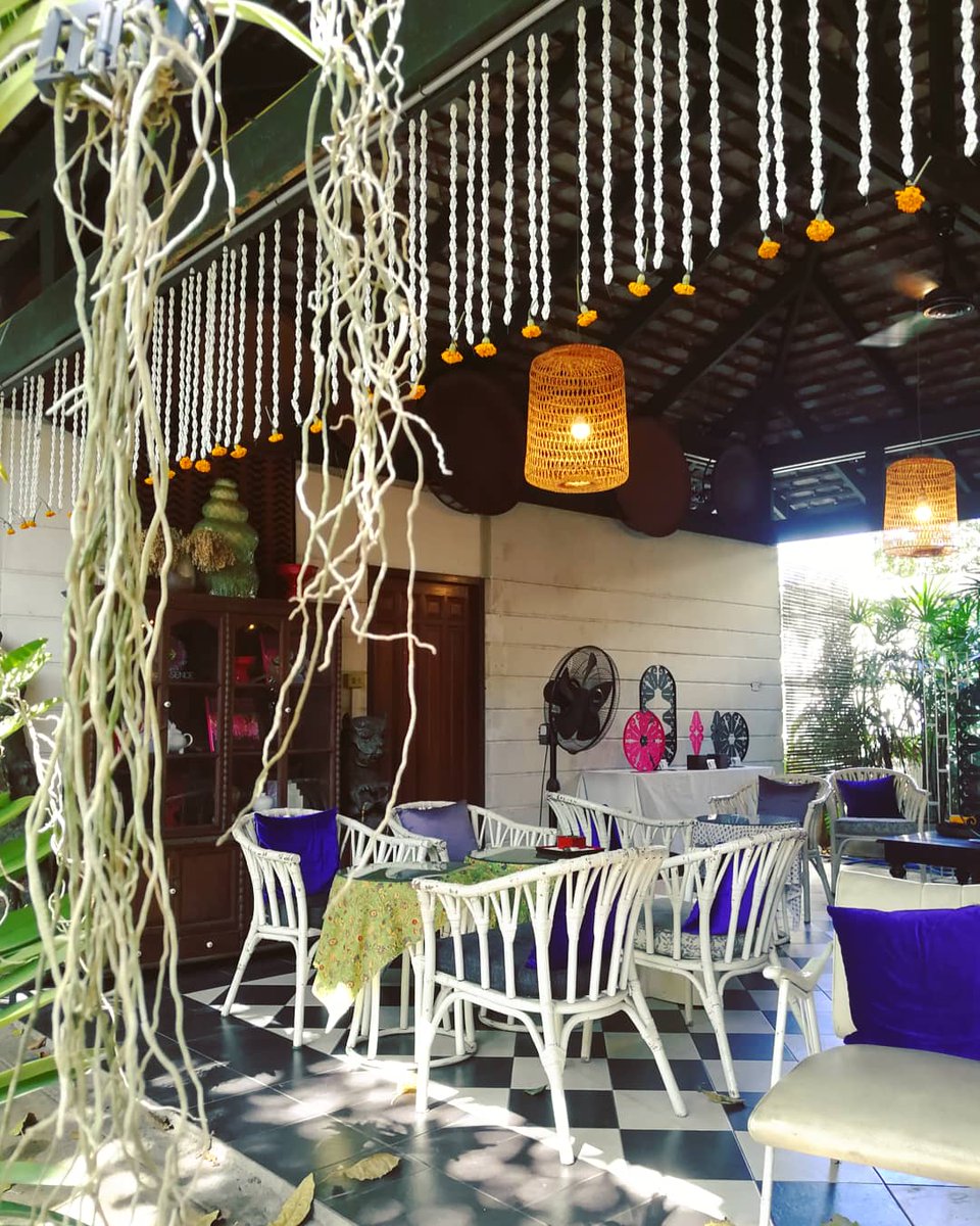 docdac70's tweet photo. The museum of floral culture https://t.co/G5As8btJzl