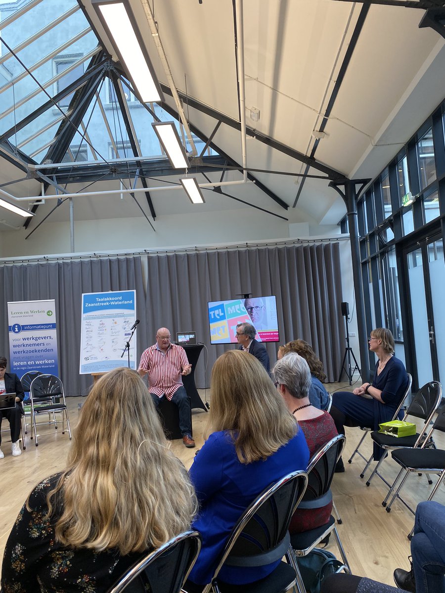 Basvklompenburg's tweet photo. #TaalAmbassadeur Gerrit zegt ‘Het erge is dat er allemaal nieuwe laaggeletterden nu van school af komen. Daar moeten we ook iets aan doen.’ @TelmeemetTaal @Lezenschrijven @IVIOopleidingen https://t.co/LvUZkU755K