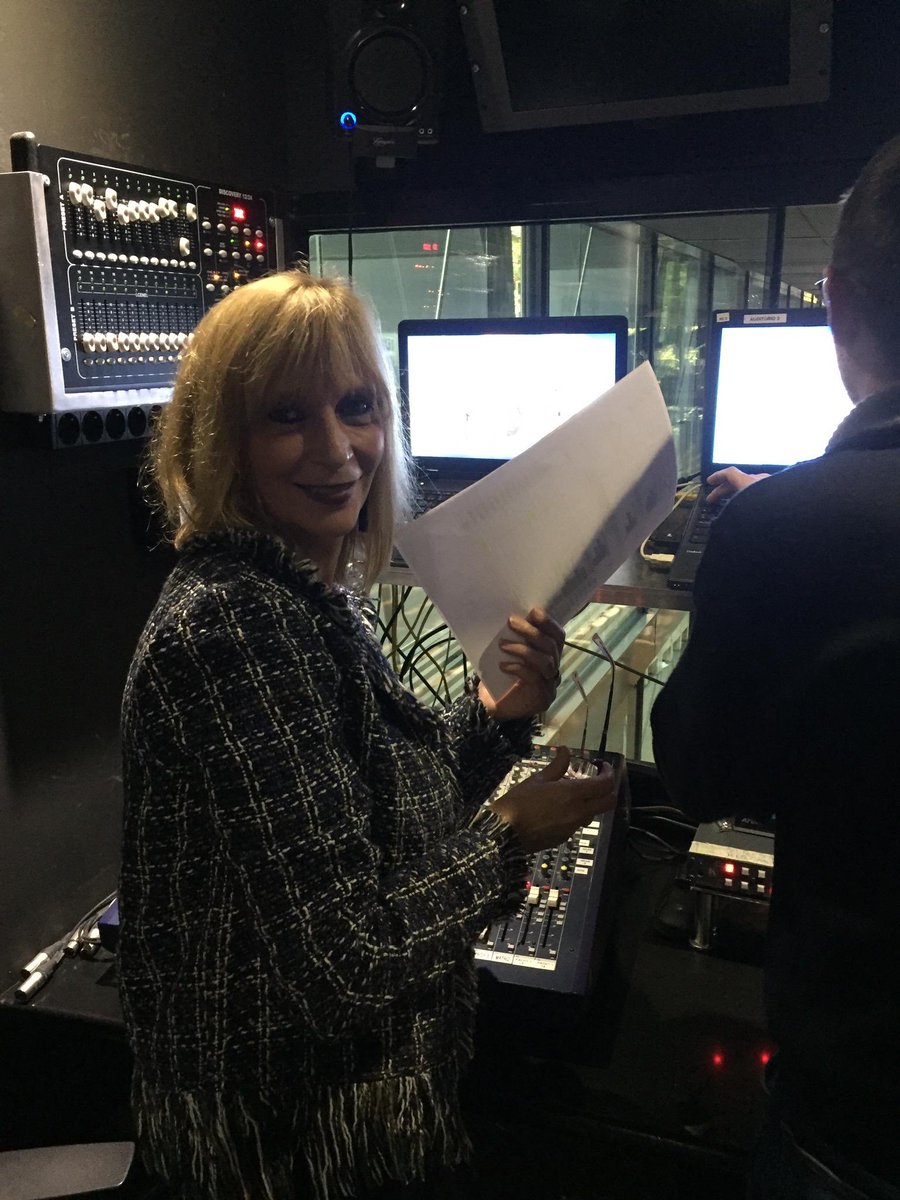 IE_Ventures's tweet photo. A lot of work goes into our #IEVdayMadrid by our amazing @IEuniversity students and alumni but a lot of behind the scenes work takes place too, and much of that work is done by our amazing #IEVentureLab assistant, Carmen Corrais! Here she is prepping all the decks in the studio https://t.co/BbqEvEmFBM