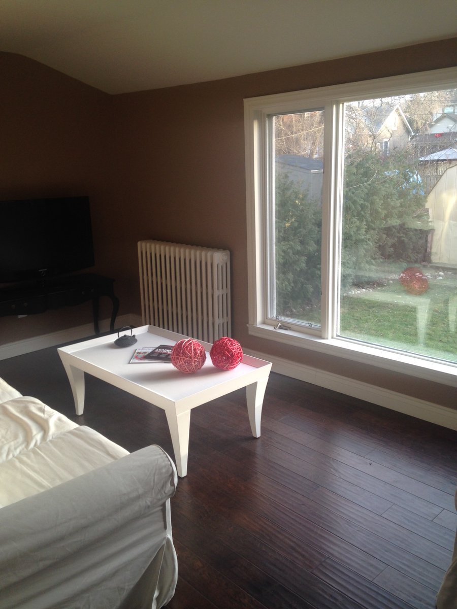 RingMike's tweet image. For Rent! Main flr apt w/t 2 BR, 2 Bath. Private backyard, Large bright Master BR w/t Ensuite. New Kitchen laundry avail.. Two blocks to major bus routes, grocery, rec centre, schools. Steps to trendy retail/cafes at Locke St S. Rent is $1,950.00 all inclusive Avail. Feb1 2020