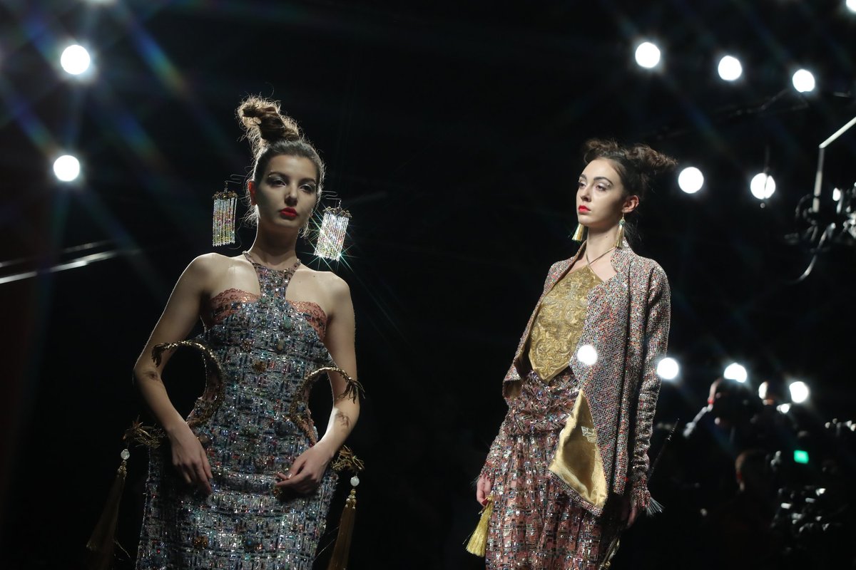 guopeiofficial's tweet photo. This #tbt was only last Thursday and we're still gushing! Here are some more looks from #GuoPei show at International Fashion Design Week. #TheACF #JSIFW @AsianCoutureFed https://t.co/1590LOfeYC