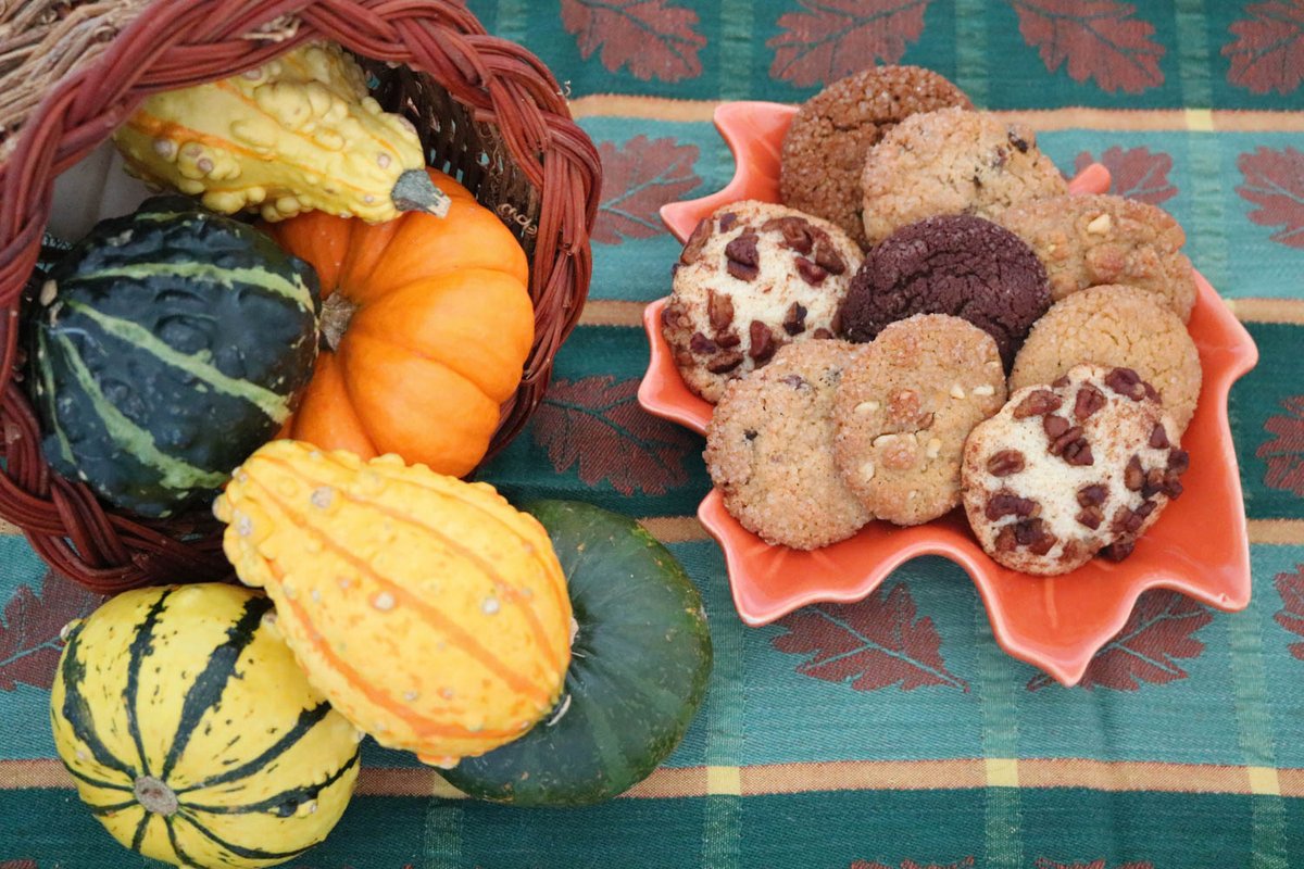 Happy Thanksgiving from your friends at Grey Ghost Bakery! We are thankful for all of you! Cheers
*
*
*
#greyghostbakery #thanksgiving #thankful #bakery #cookies #pie #holiday #family #love #sweets #treats #dessert #gift #local #Charleston