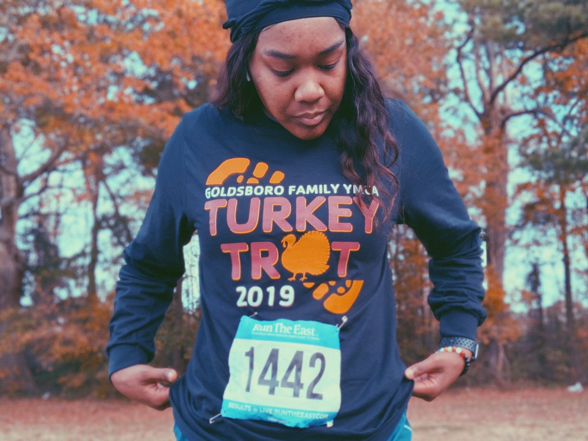 I earned the  #ThanksgivingDay Apple Watch Badge today by running the Annual Goldsboro  #TurkeyTrot 5K 