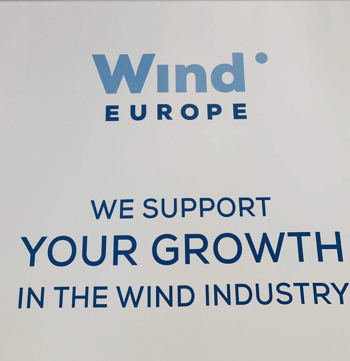 DHSSAgencies's tweet photo. Goodbye @WindEurope Copenhagen, you were more than great!
@NWEAWind thanks for all your good service at #DutchVillage
You are fantastic hoists!
See you in 2021
#windwaterworks #offshore2019 #offshorewind https://t.co/F43HbwNfGU