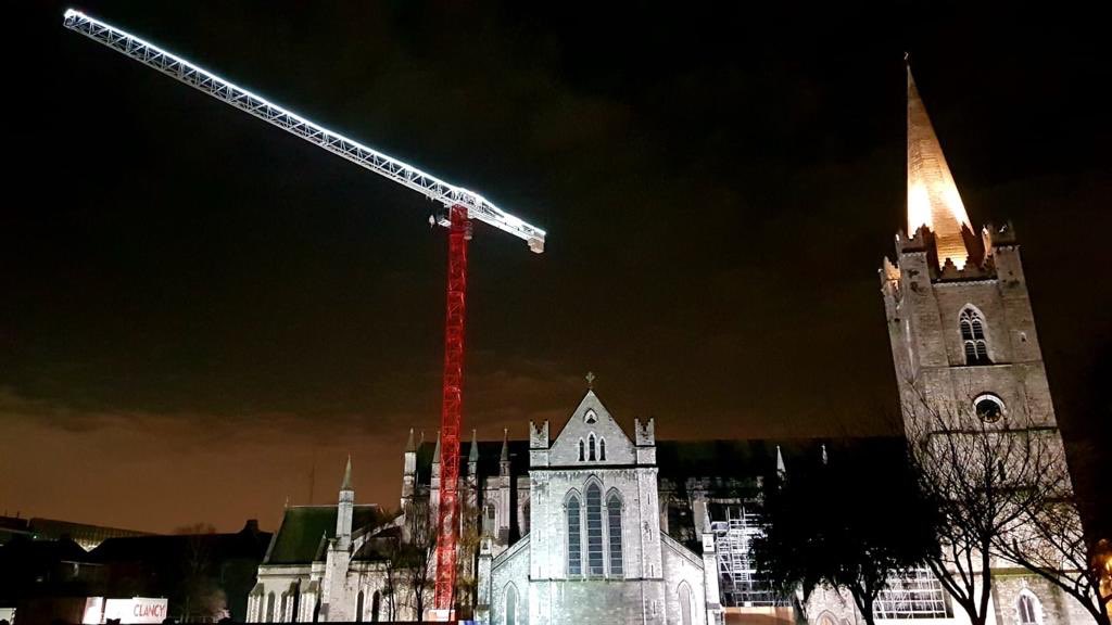 Cchambers567's tweet photo. Our St. Patrick’s Cathedral crane is lit up for Christmas! @CLANCYCONSTRUC1 @Clancy_Drangan #builtonpartnership https://t.co/yEvBOj8lB7