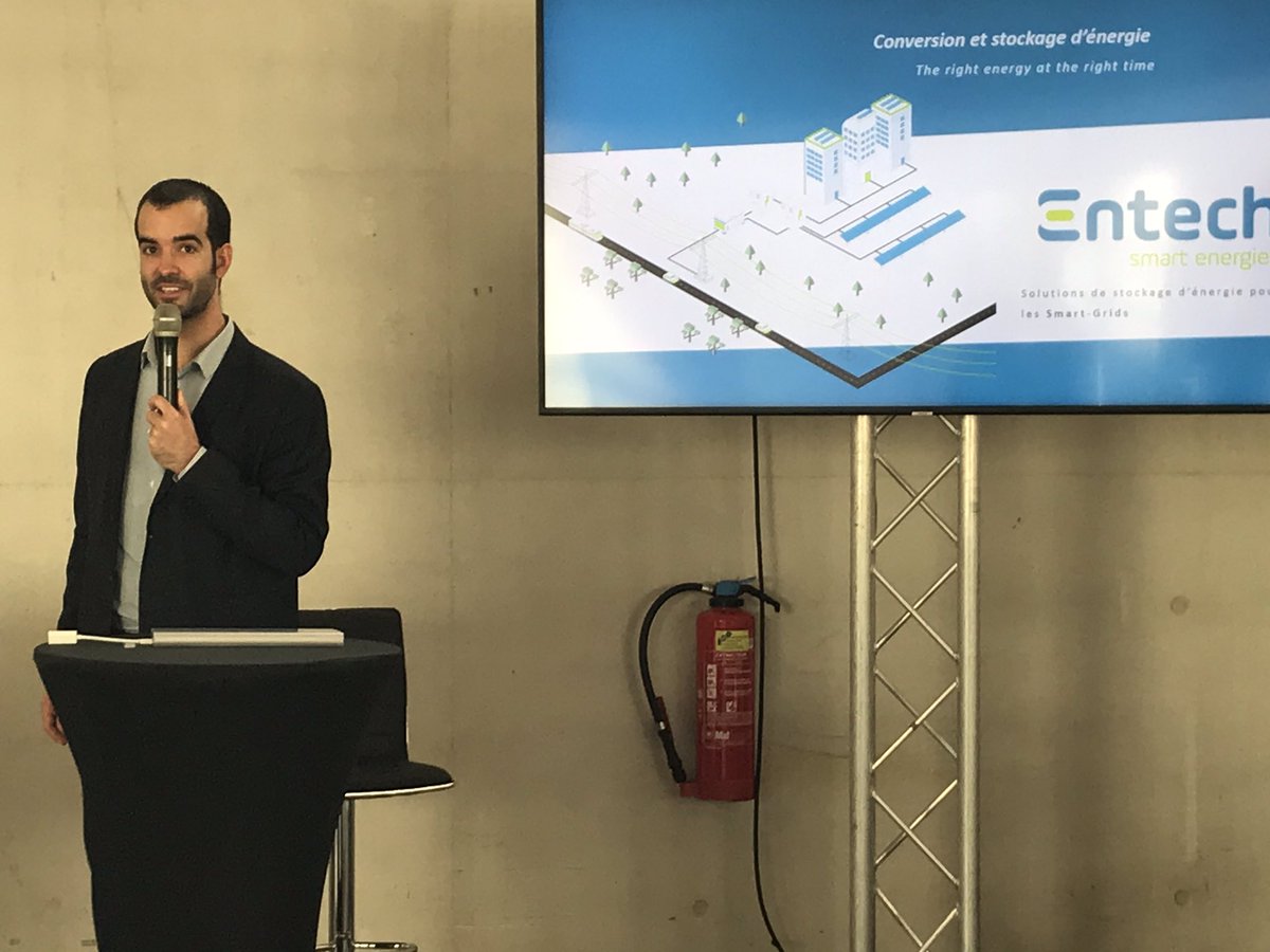 ca_finistere's tweet photo. Pitchs startups accompagnées @ca_finistere et notre fonds #force29 au salon @Bzhtransition à #Quimper. @entech_se présente ses solutions de production, conversion et stockage d’énergies renouvelables. Basé sur un système de conversion intelligent. #transitionenergetique #Energie https://t.co/C0JYDAlYkD