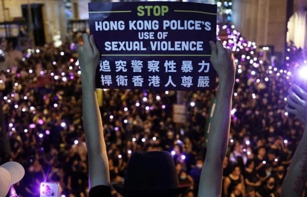 Sleepysparrow_'s tweet photo. @demosisto No one should remain silent on the Sexual violence even that is committed by the police force! #MeToo #Protestoo https://t.co/c4PLLGmE11
