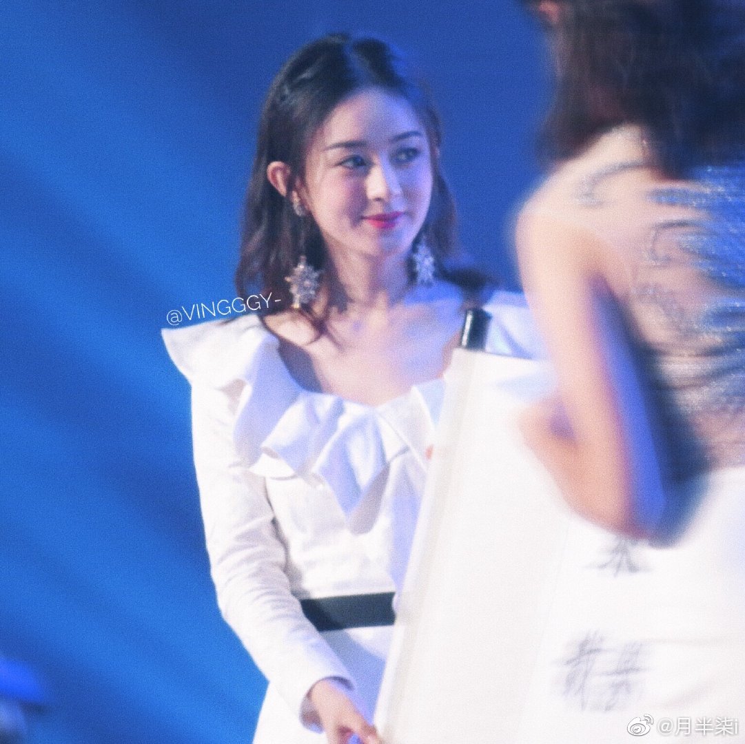 zhaoliyingphl's tweet image. 180920 #ZhaoLiYing @ Danz Group 20th Anniversary Ceremony #Wetcode #赵丽颖 #Zanilia #조려영 #จ้าวลี่อิง #trieuledinh 33
© Owner
