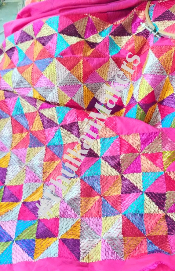 MBCT_Trust's tweet image. #PMBP Bagh Dupatta: A Special kind of Dupatta which contains unique combination of 68 colors. This Dupatta is crafted by rural women trained by #PhulkariMakers #BassiPathana #SelfHelpGroup
For any query please contact: + 91 9779392651.
E: pmbp.mbct2005@gmail.com